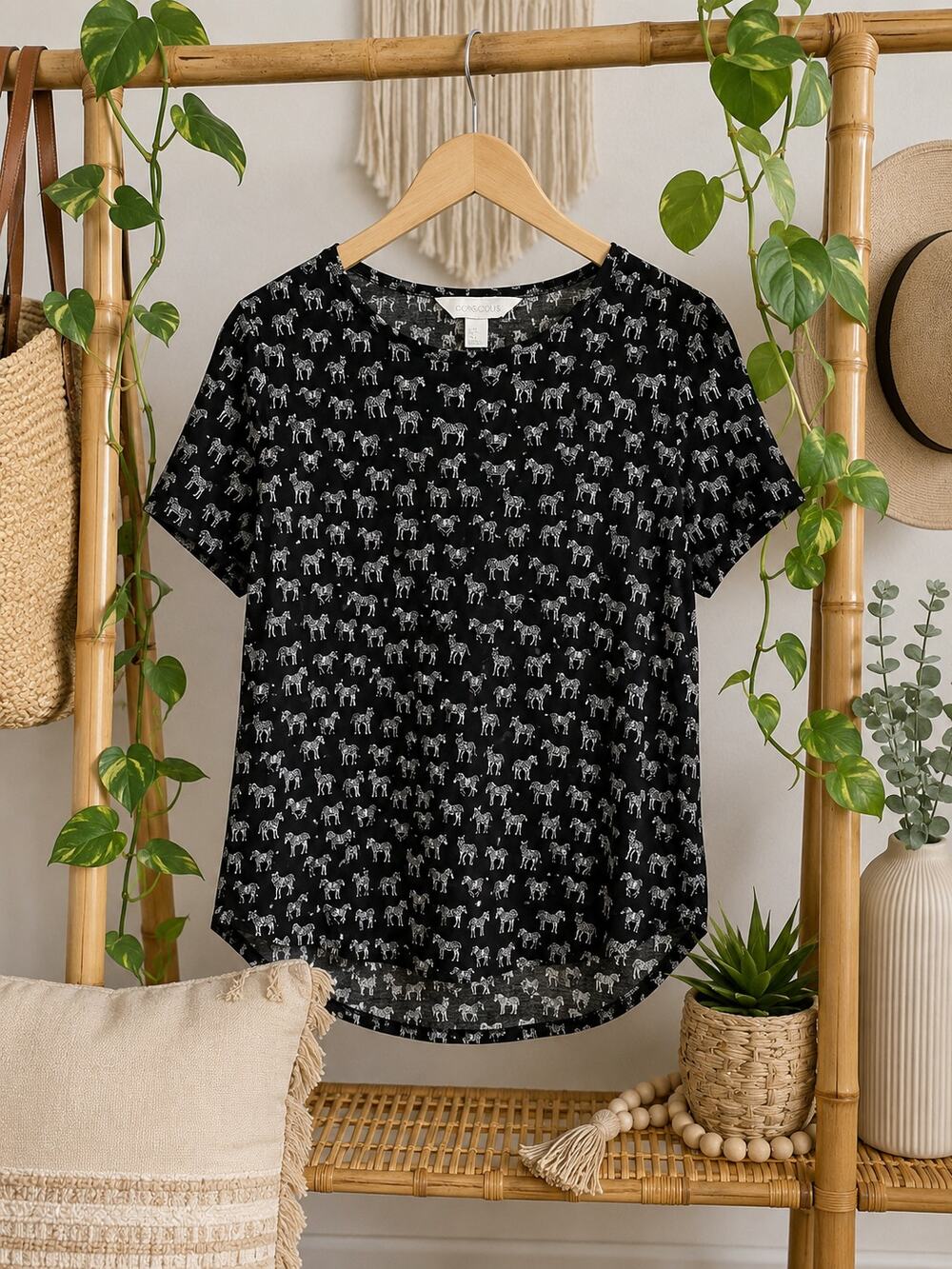 H&M Conscious Zebra Print Blouse Black Short Sleeve Top Women's Medium